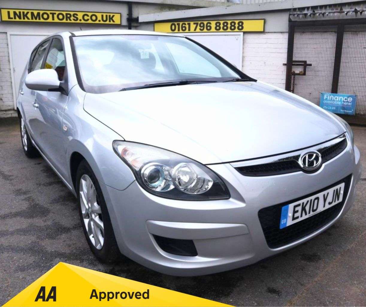 A 2010 HYUNDAI I30 1.6 Comfort Hatchback 5dr Petrol Manual Euro 4 (124 bhp) *2 YEAR WTY FROM £ A 2010 HYUNDAI I30 1.6 Comfort Hatchback 5dr Petrol Manual Euro 4 (124 bhp) *2 YEAR WTY FROM £
