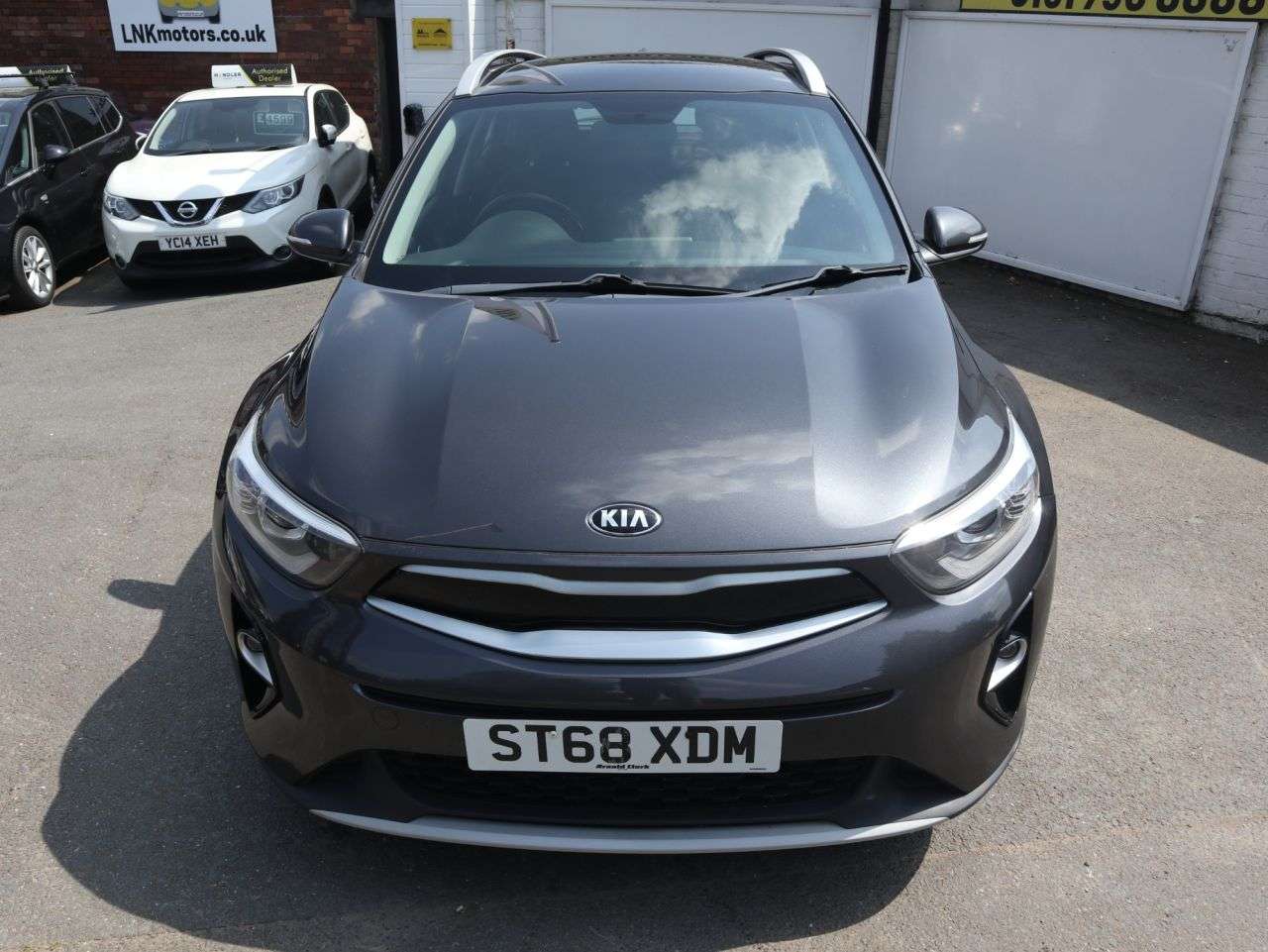 A 2018 KIA STONIC 1.6 CRDi 2 SUV 5dr Diesel Manual Euro 6 (s/s) (108 bhp) *2 YEAR WTY FROM £9 A 2018 KIA STONIC 1.6 CRDi 2 SUV 5dr Diesel Manual Euro 6 (s/s) (108 bhp) *2 YEAR WTY FROM £9