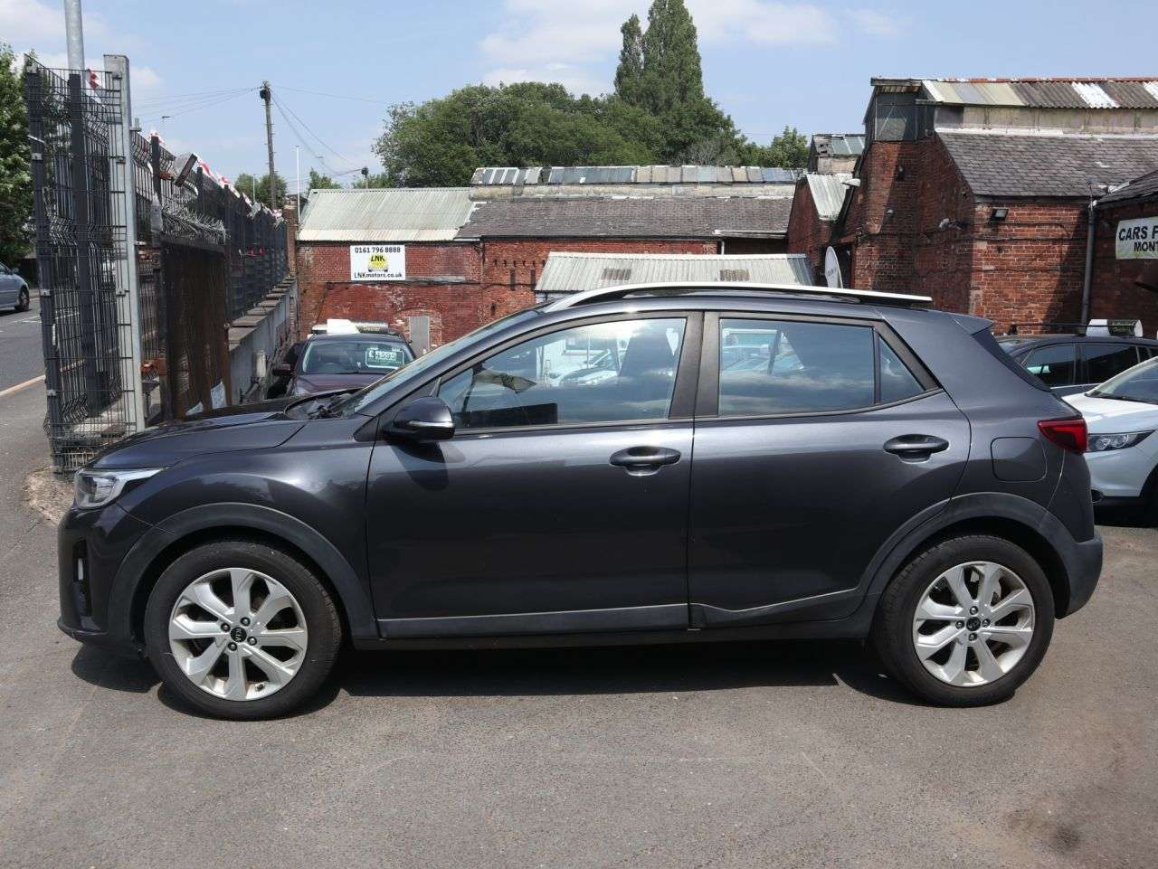 A 2018 KIA STONIC 1.6 CRDi 2 SUV 5dr Diesel Manual Euro 6 (s/s) (108 bhp) *2 YEAR WTY FROM £9 A 2018 KIA STONIC 1.6 CRDi 2 SUV 5dr Diesel Manual Euro 6 (s/s) (108 bhp) *2 YEAR WTY FROM £9