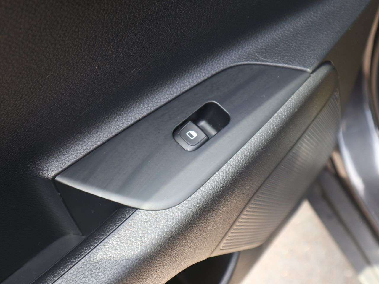 2018 KIA STONIC 2018 KIA STONIC