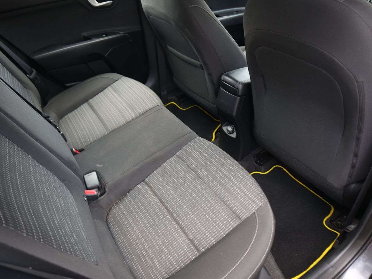 2018 KIA STONIC 2018 KIA STONIC