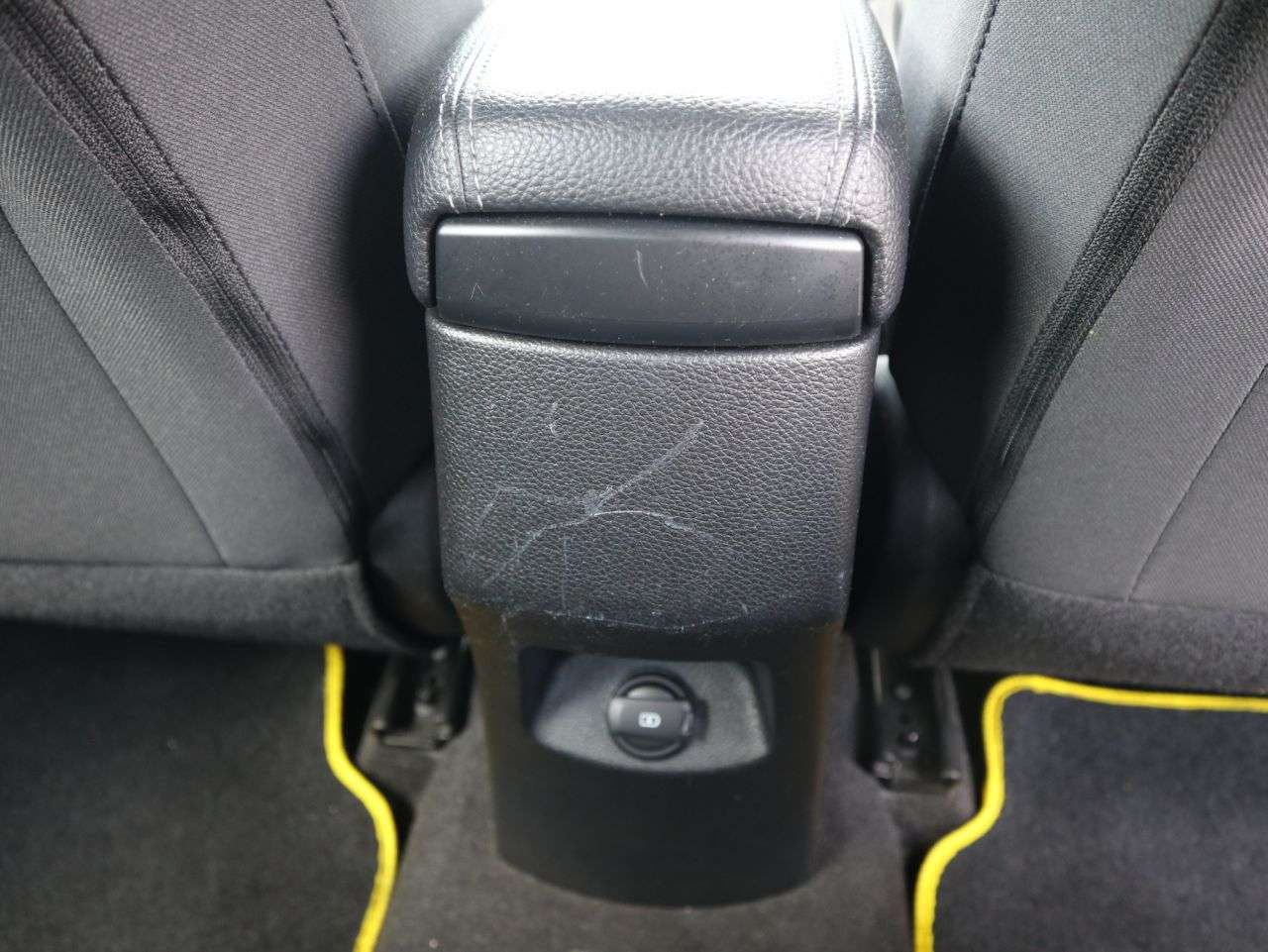 2018 KIA STONIC 2018 KIA STONIC