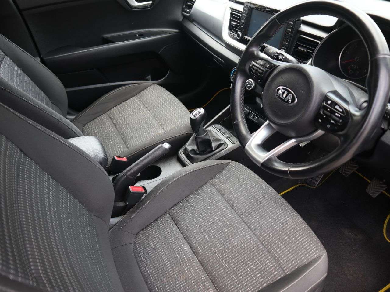 2018 KIA STONIC 2018 KIA STONIC