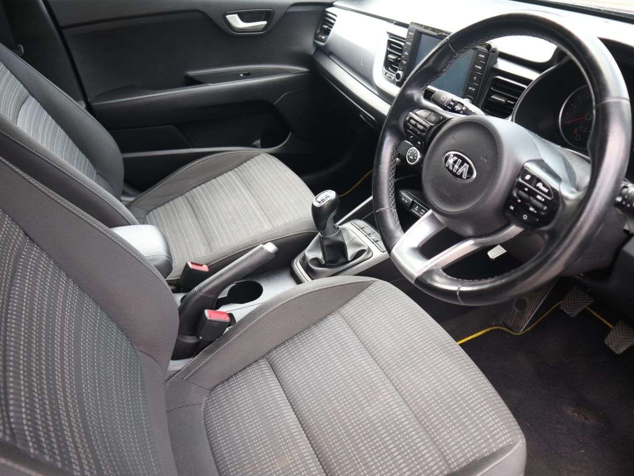 2018 KIA STONIC 2018 KIA STONIC