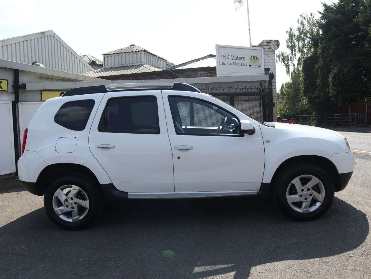 A 2014 DACIA DUSTER 1.5 dCi Laureate SUV 5dr Diesel Manual Euro 5 (110 ps) *2 YEAR WTY FROM £99 A 2014 DACIA DUSTER 1.5 dCi Laureate SUV 5dr Diesel Manual Euro 5 (110 ps) *2 YEAR WTY FROM £99