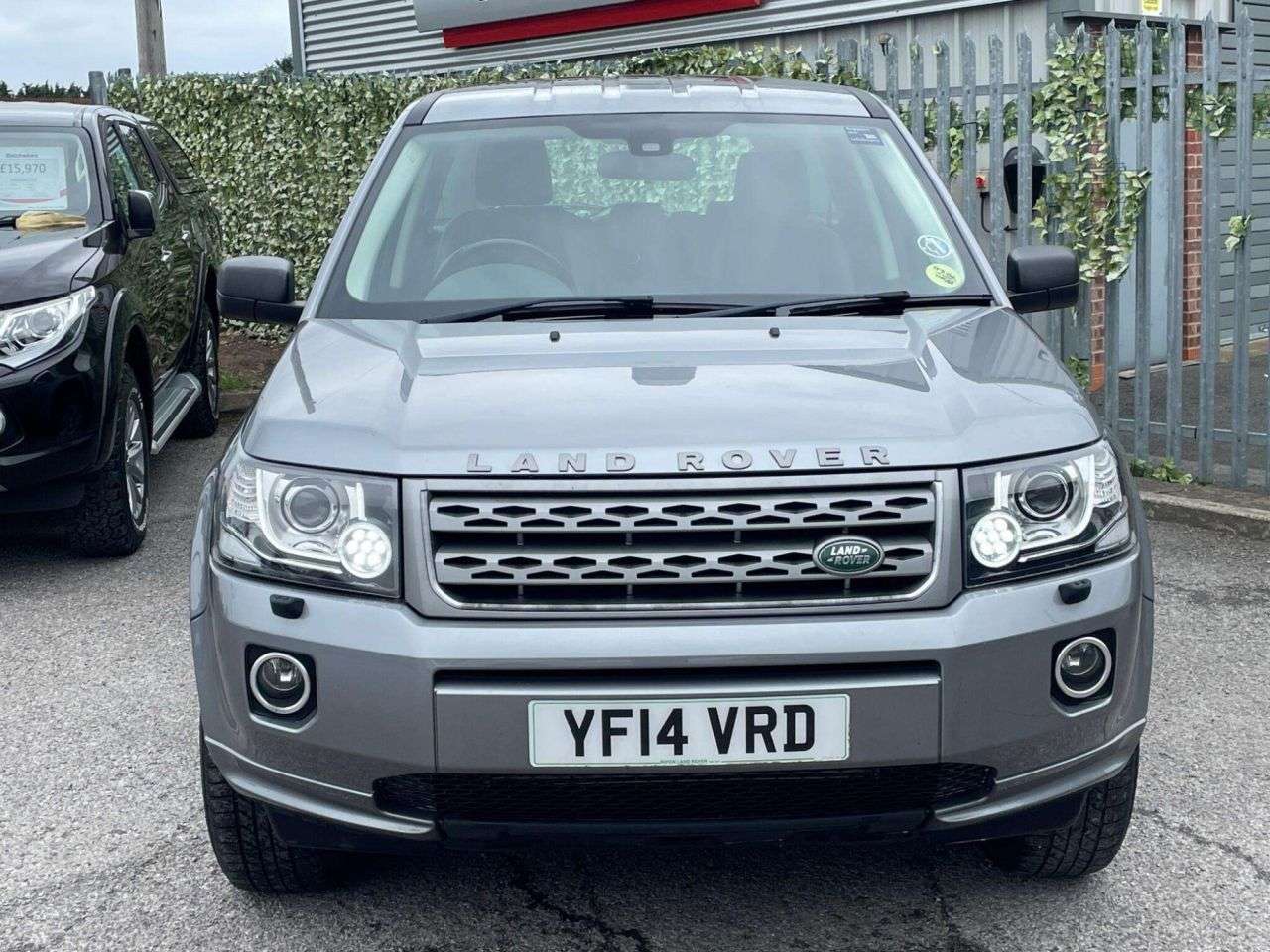 A 2014 LAND ROVER FREELANDER 2 2.2 TD4 GS SUV 5dr Diesel Manual 4WD Euro 5 (s/s) (150 ps) *2 YEAR WTY FROM A 2014 LAND ROVER FREELANDER 2 2.2 TD4 GS SUV 5dr Diesel Manual 4WD Euro 5 (s/s) (150 ps) *2 YEAR WTY FROM