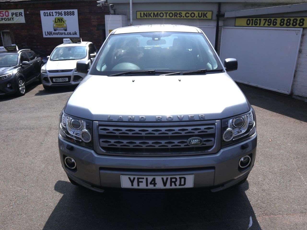 A 2014 LAND ROVER FREELANDER 2 2.2 TD4 GS SUV 5dr Diesel Manual 4WD Euro 5 (s/s) (150 ps) *2 YEAR WTY FROM A 2014 LAND ROVER FREELANDER 2 2.2 TD4 GS SUV 5dr Diesel Manual 4WD Euro 5 (s/s) (150 ps) *2 YEAR WTY FROM