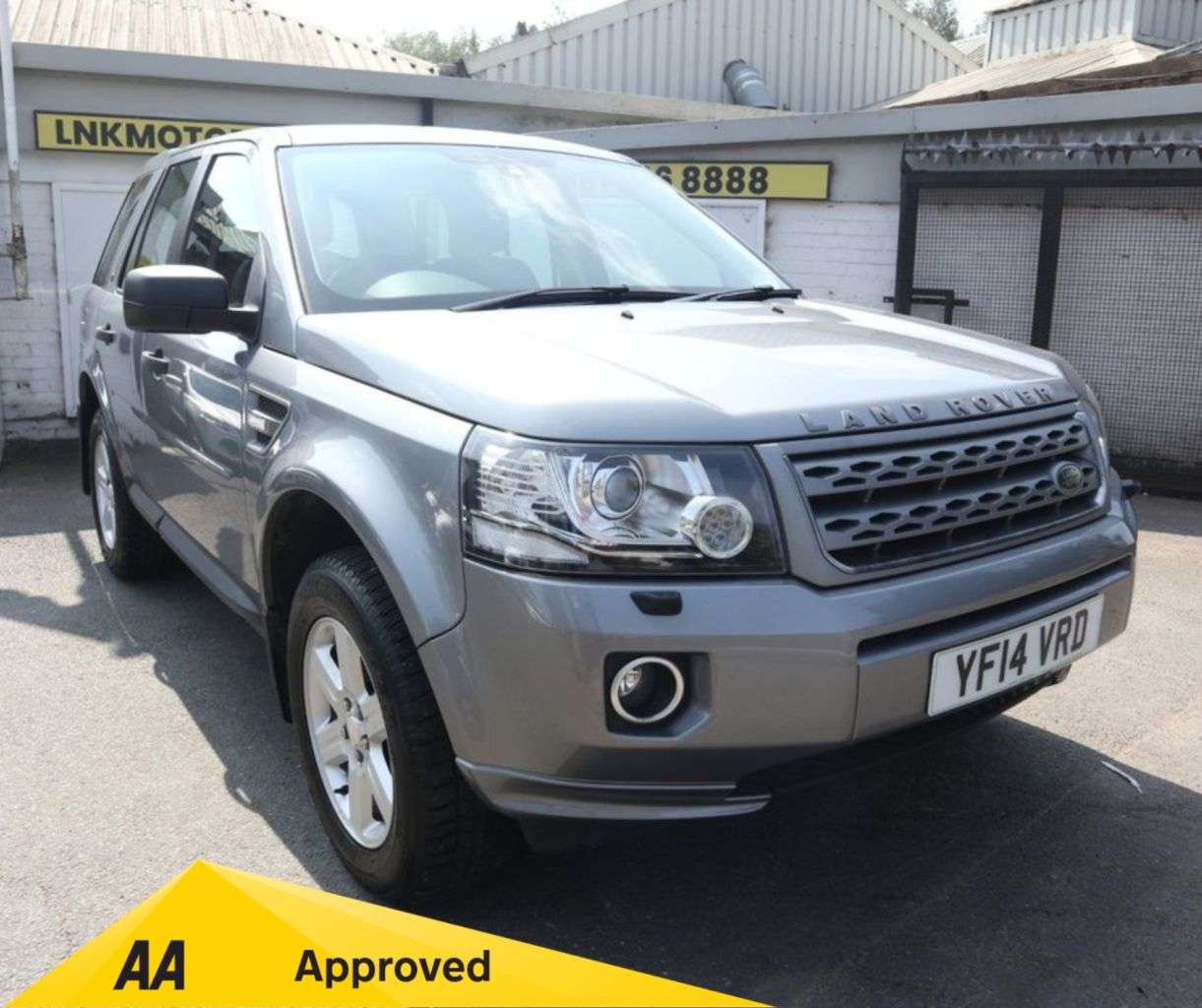 A 2014 LAND ROVER FREELANDER 2 2.2 TD4 GS SUV 5dr Diesel Manual 4WD Euro 5 (s/s) (150 ps) *2 YEAR WTY FROM A 2014 LAND ROVER FREELANDER 2 2.2 TD4 GS SUV 5dr Diesel Manual 4WD Euro 5 (s/s) (150 ps) *2 YEAR WTY FROM