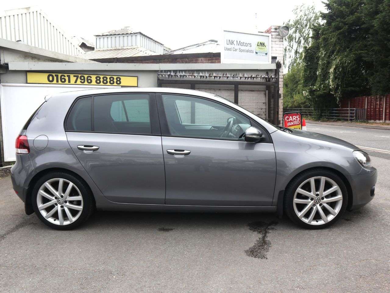 A 2010 VOLKSWAGEN GOLF 2.0 TDI BlueMotion Tech GT Hatchback 5dr Diesel Manual Euro 5 (s/s) (140 ps A 2010 VOLKSWAGEN GOLF 2.0 TDI BlueMotion Tech GT Hatchback 5dr Diesel Manual Euro 5 (s/s) (140 ps