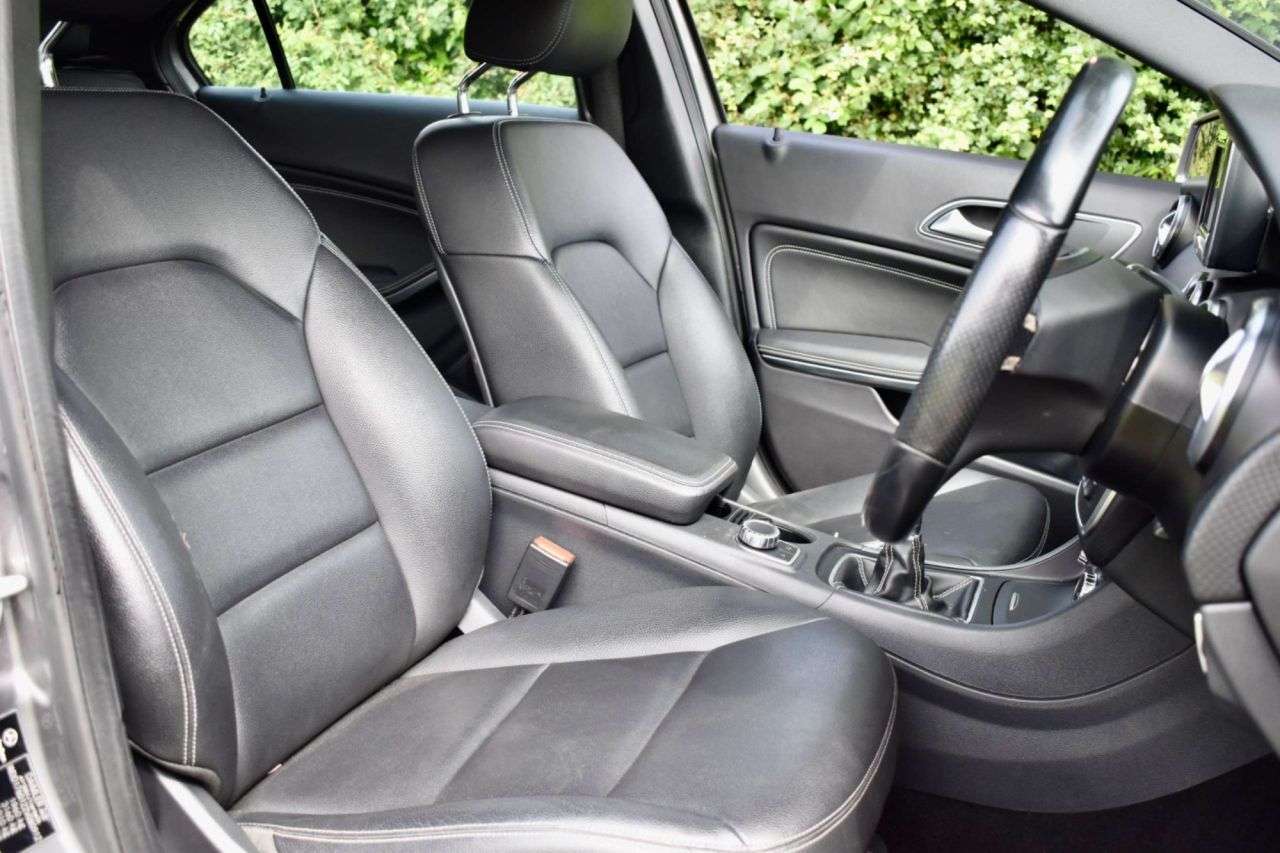2015 MERCEDES-BENZ A CLASS 2015 MERCEDES-BENZ A CLASS