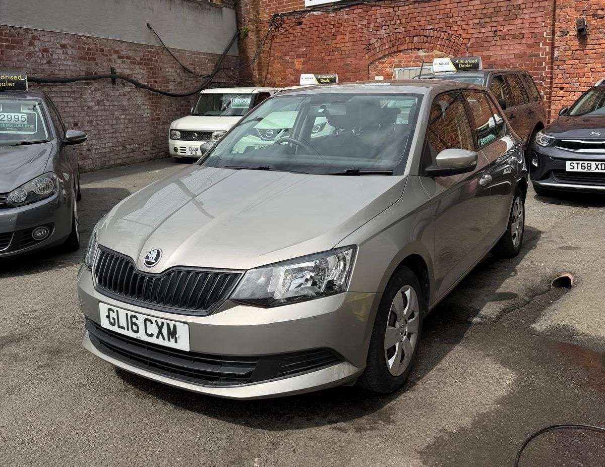 A 2016 SKODA FABIA 1.0 S Hatchback 5dr Petrol Manual Euro 6 (s/s) (60 ps) * 2 YEAR WTY FROM £9 A 2016 SKODA FABIA 1.0 S Hatchback 5dr Petrol Manual Euro 6 (s/s) (60 ps) * 2 YEAR WTY FROM £9