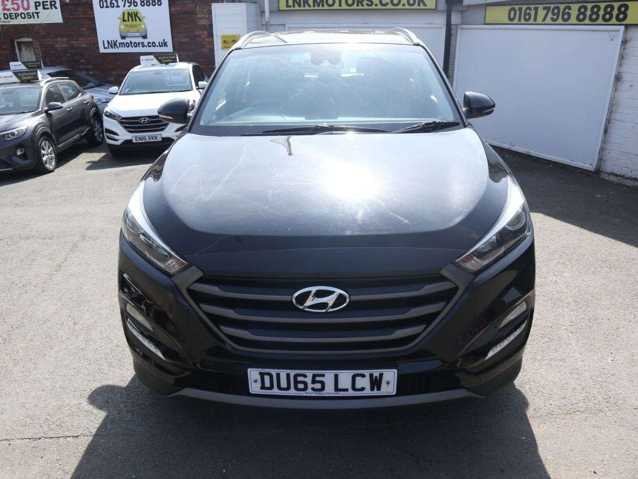 A 2015 HYUNDAI TUCSON 1.7 CRDi Blue Drive SE Nav SUV 5dr Diesel Manual Euro 6 (s/s) (116 ps) * 2 A 2015 HYUNDAI TUCSON 1.7 CRDi Blue Drive SE Nav SUV 5dr Diesel Manual Euro 6 (s/s) (116 ps) * 2