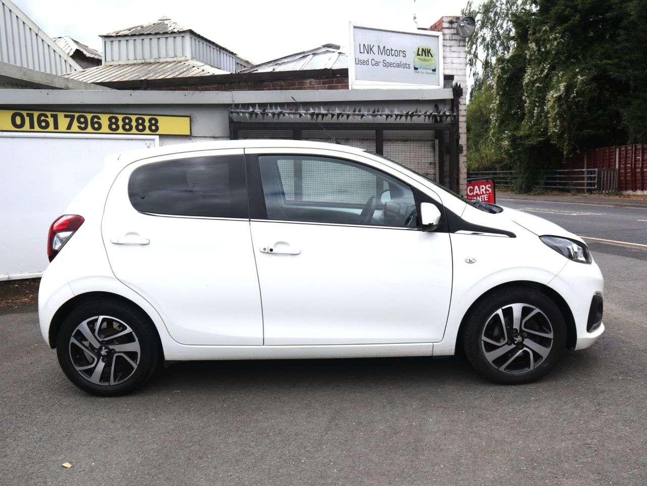 A 2016 PEUGEOT 108 1.2 PureTech Allure Hatchback 5dr Petrol Manual Euro 6 (82 ps) *2 YEAR WTY A 2016 PEUGEOT 108 1.2 PureTech Allure Hatchback 5dr Petrol Manual Euro 6 (82 ps) *2 YEAR WTY