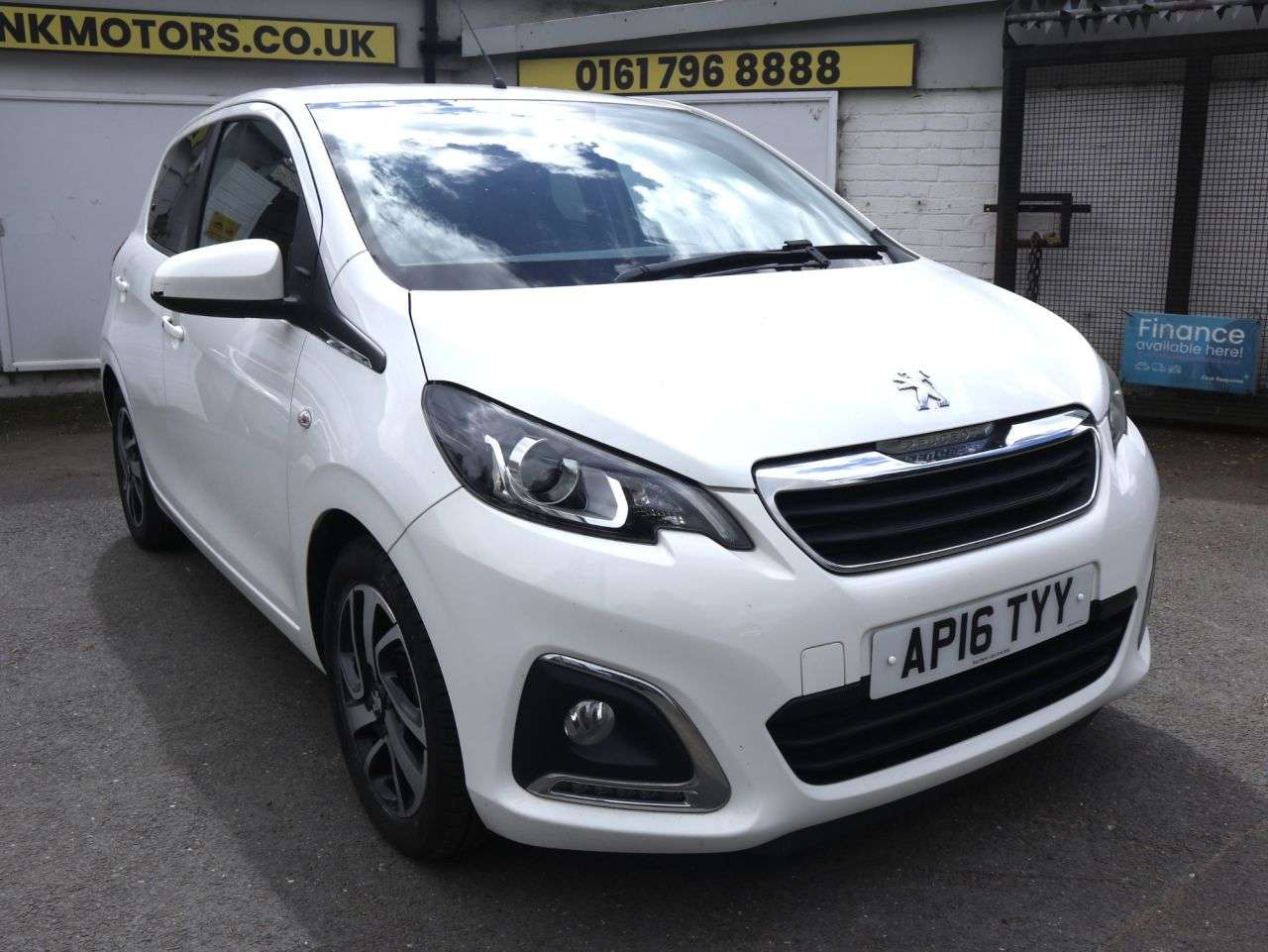 A 2016 PEUGEOT 108 1.2 PureTech Allure Hatchback 5dr Petrol Manual Euro 6 (82 ps) *2 YEAR WTY A 2016 PEUGEOT 108 1.2 PureTech Allure Hatchback 5dr Petrol Manual Euro 6 (82 ps) *2 YEAR WTY