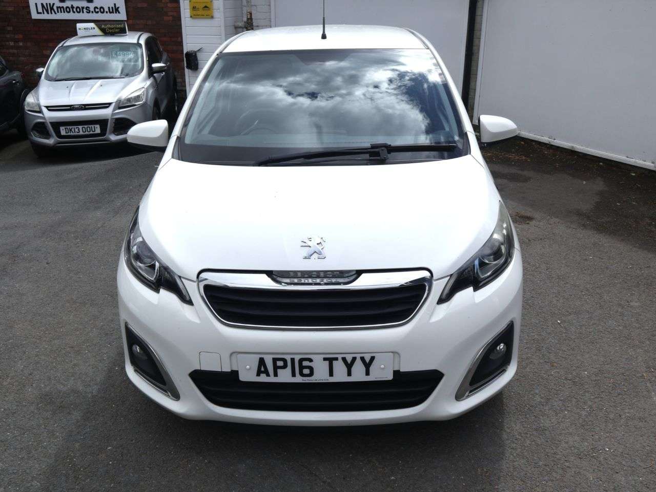 A 2016 PEUGEOT 108 1.2 PureTech Allure Hatchback 5dr Petrol Manual Euro 6 (82 ps) *2 YEAR WTY A 2016 PEUGEOT 108 1.2 PureTech Allure Hatchback 5dr Petrol Manual Euro 6 (82 ps) *2 YEAR WTY