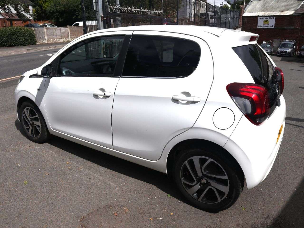 2016 PEUGEOT 108 2016 PEUGEOT 108