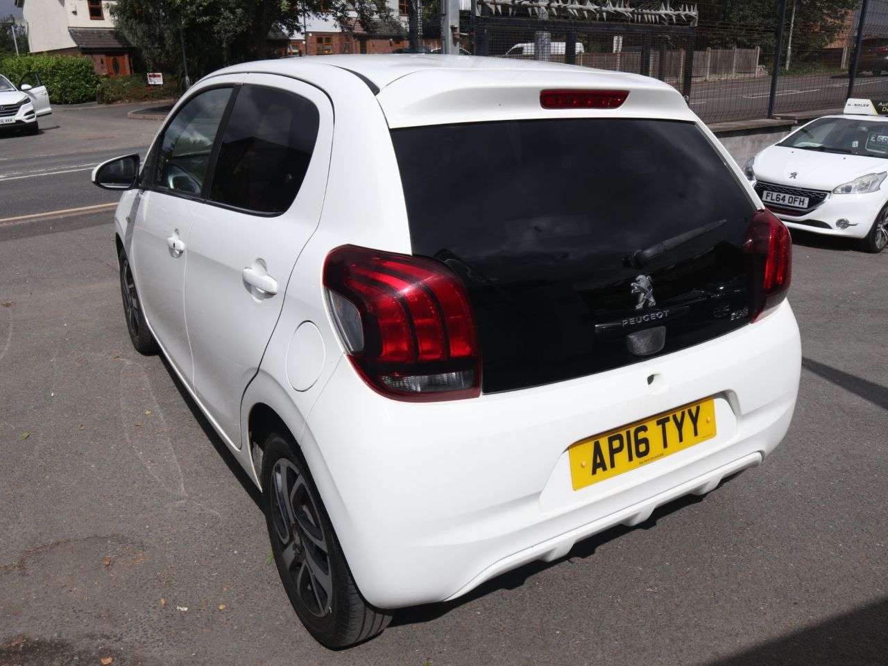 2016 PEUGEOT 108 2016 PEUGEOT 108