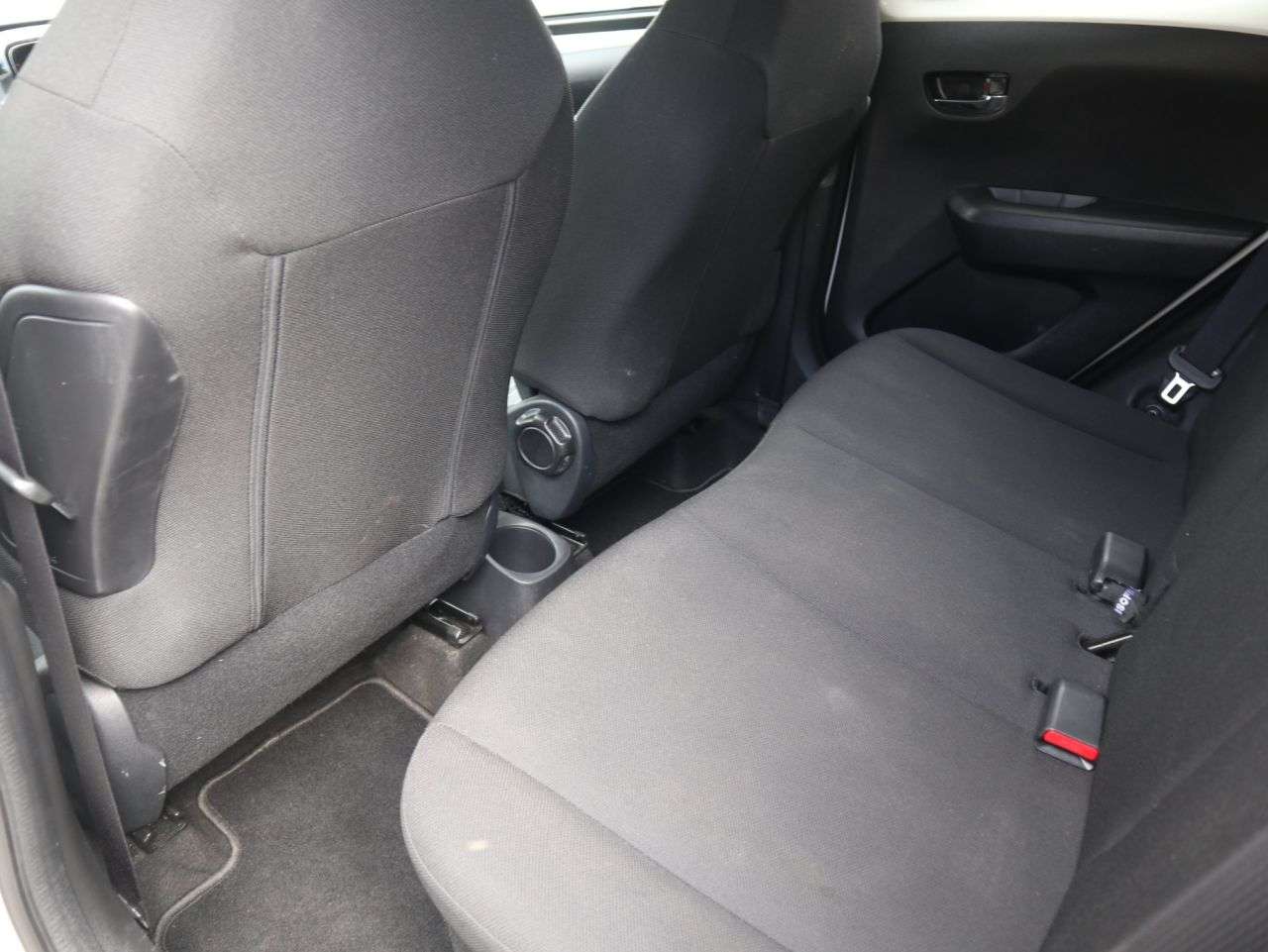 2016 PEUGEOT 108 2016 PEUGEOT 108