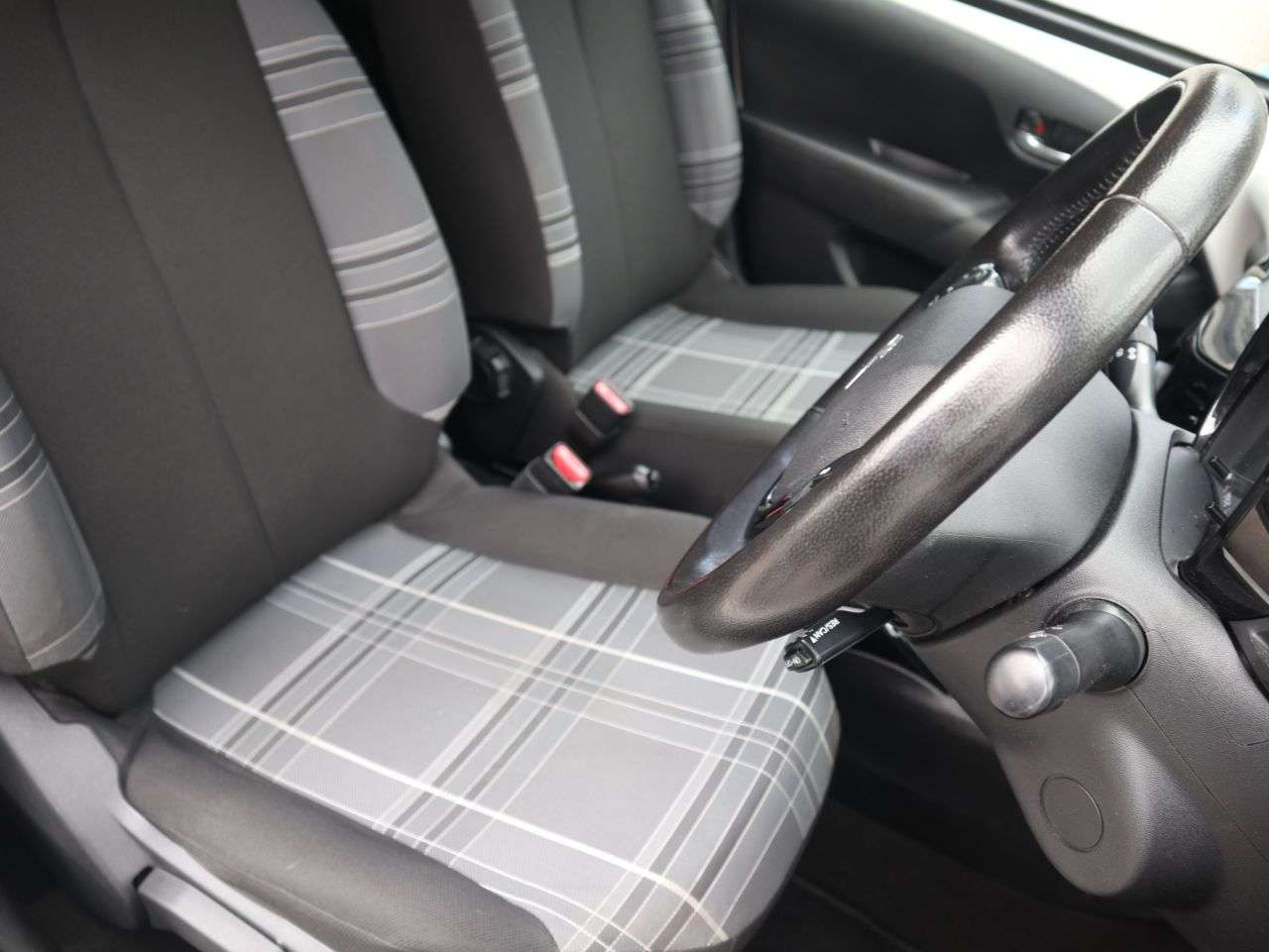 2016 PEUGEOT 108 2016 PEUGEOT 108