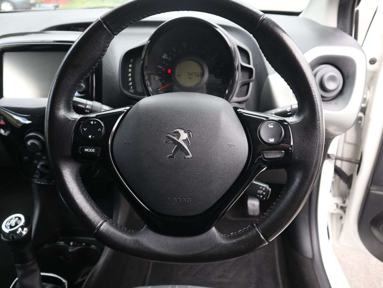2016 PEUGEOT 108 2016 PEUGEOT 108