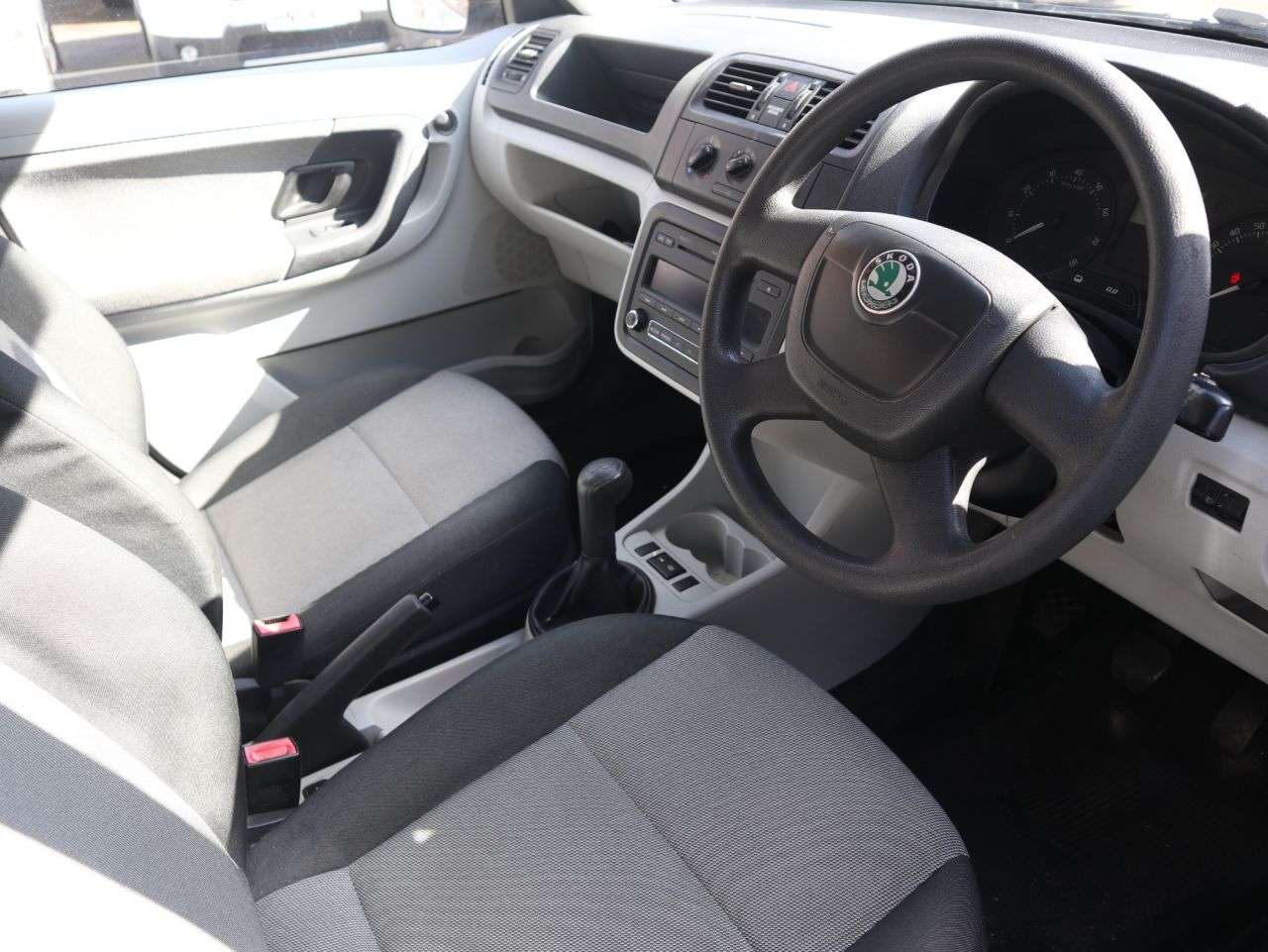 2010 SKODA FABIA 2010 SKODA FABIA