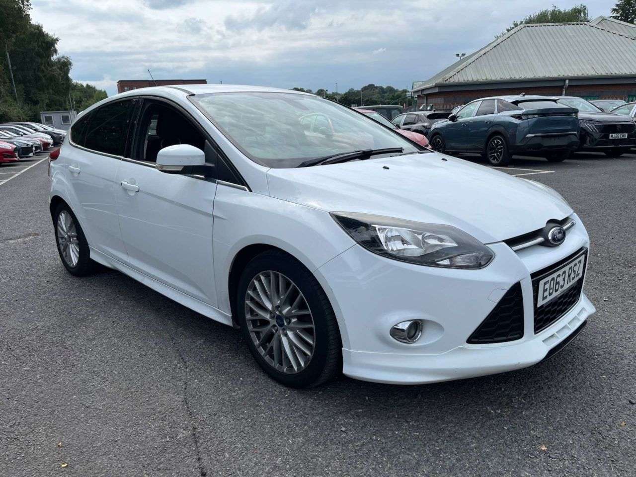 A 2013 FORD FOCUS 1.6 TDCi Zetec S Hatchback 5dr Diesel Manual Euro 5 (s/s) (115 ps) *2 YEAR A 2013 FORD FOCUS 1.6 TDCi Zetec S Hatchback 5dr Diesel Manual Euro 5 (s/s) (115 ps) *2 YEAR