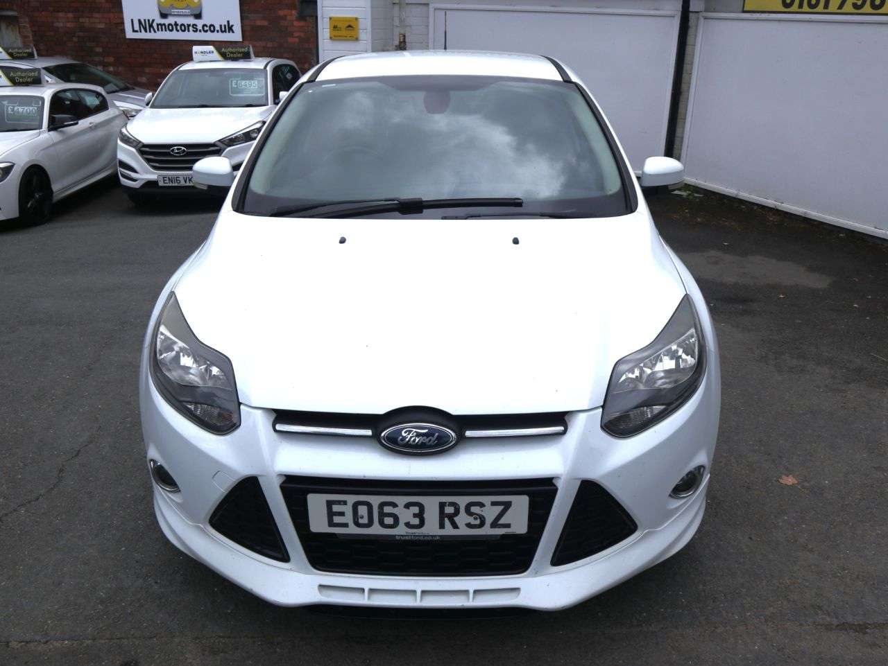 A 2013 FORD FOCUS 1.6 TDCi Zetec S Hatchback 5dr Diesel Manual Euro 5 (s/s) (115 ps) *2 YEAR A 2013 FORD FOCUS 1.6 TDCi Zetec S Hatchback 5dr Diesel Manual Euro 5 (s/s) (115 ps) *2 YEAR