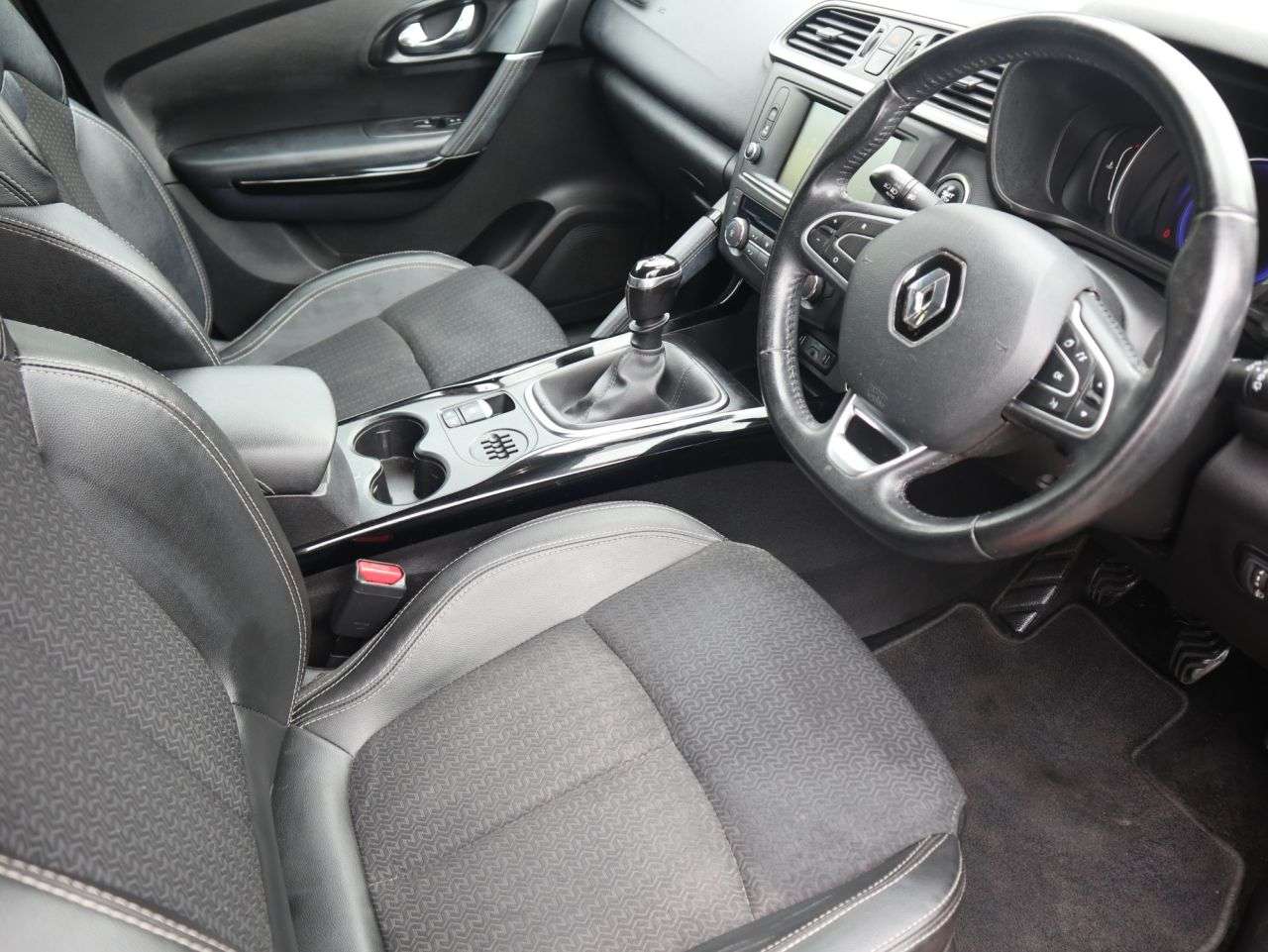 2016 RENAULT KADJAR 2016 RENAULT KADJAR