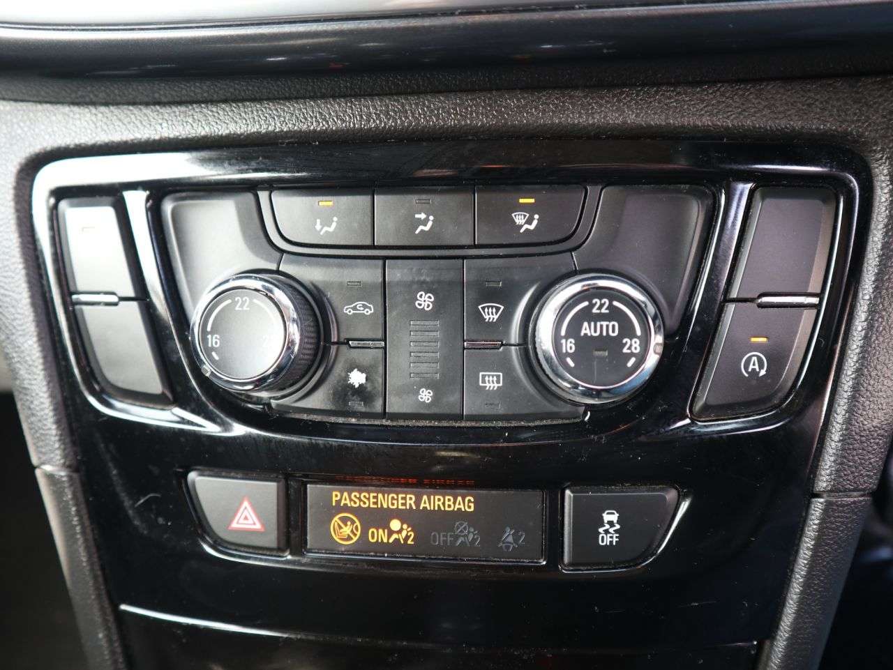 2017 VAUXHALL MOKKA X 2017 VAUXHALL MOKKA X
