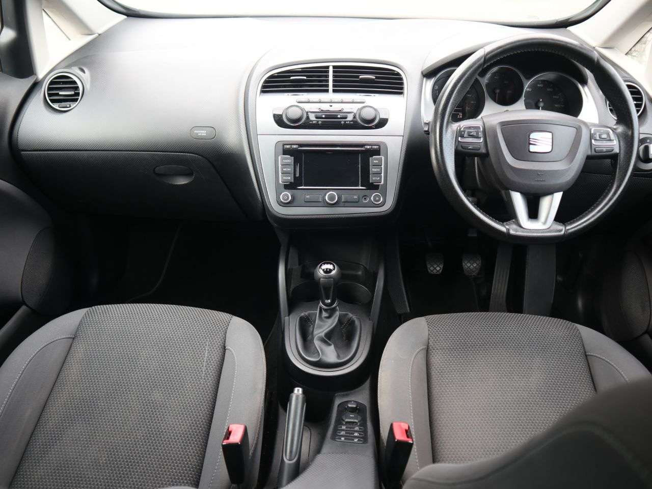 A 2014 SEAT ALTEA 1.6 TDI Ecomotive CR I TECH MPV 5dr Diesel Manual Euro 5 (s/s) (105 ps) *2 A 2014 SEAT ALTEA 1.6 TDI Ecomotive CR I TECH MPV 5dr Diesel Manual Euro 5 (s/s) (105 ps) *2