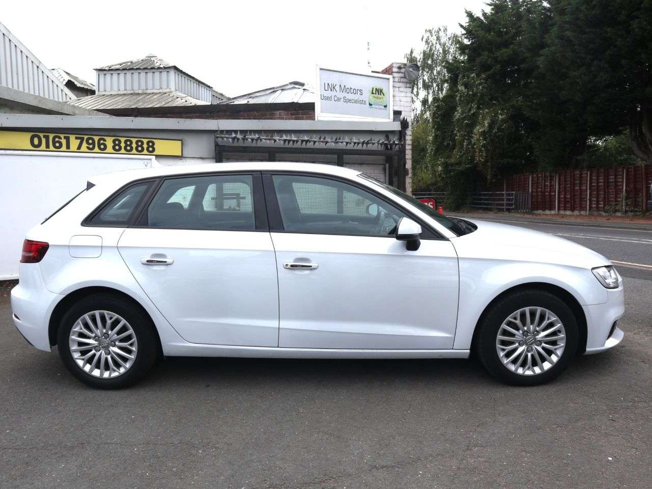A 2017 AUDI A3 TDI SE TECHNIK A 2017 AUDI A3 TDI SE TECHNIK