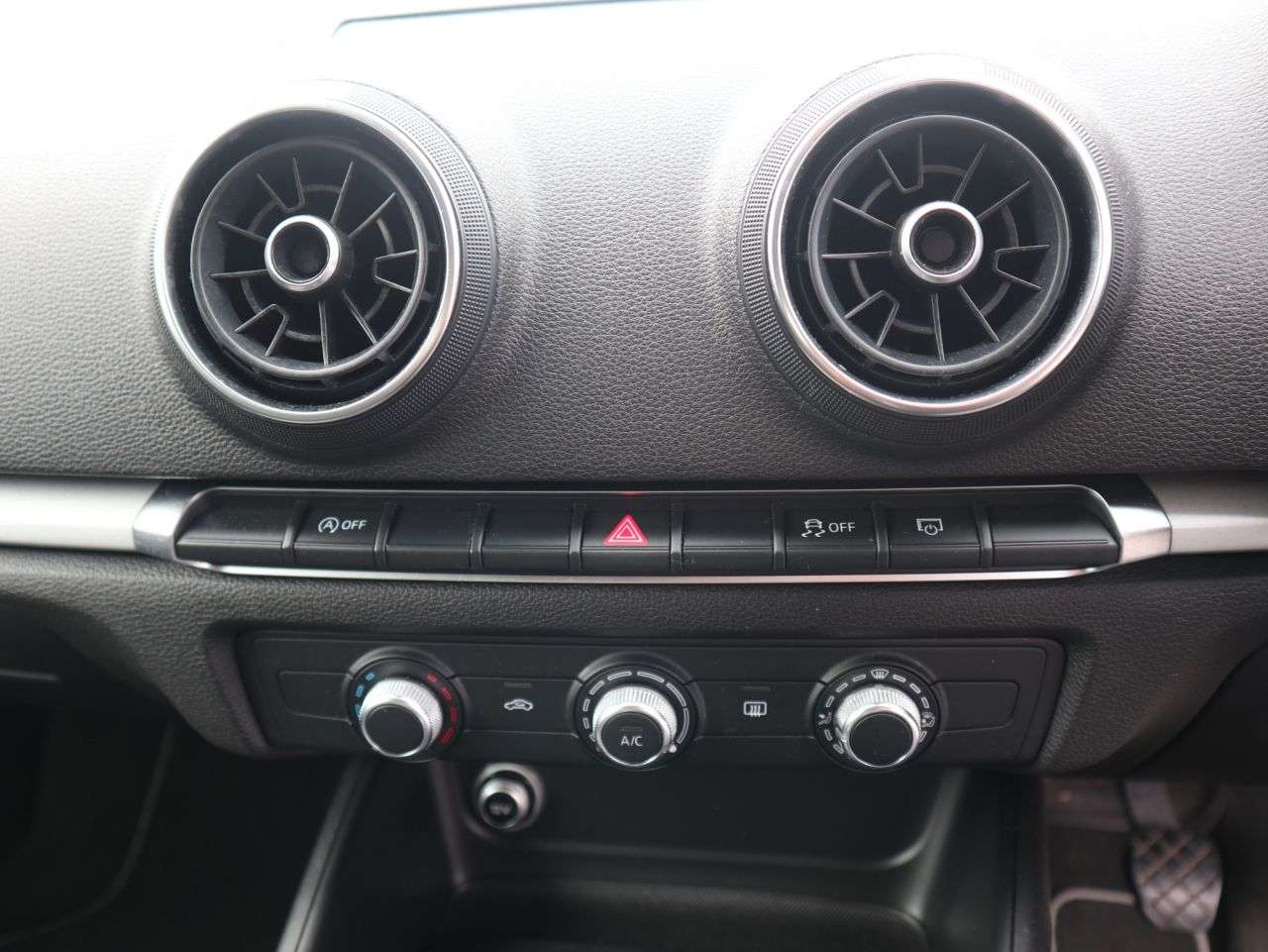 2017 AUDI A3 2017 AUDI A3