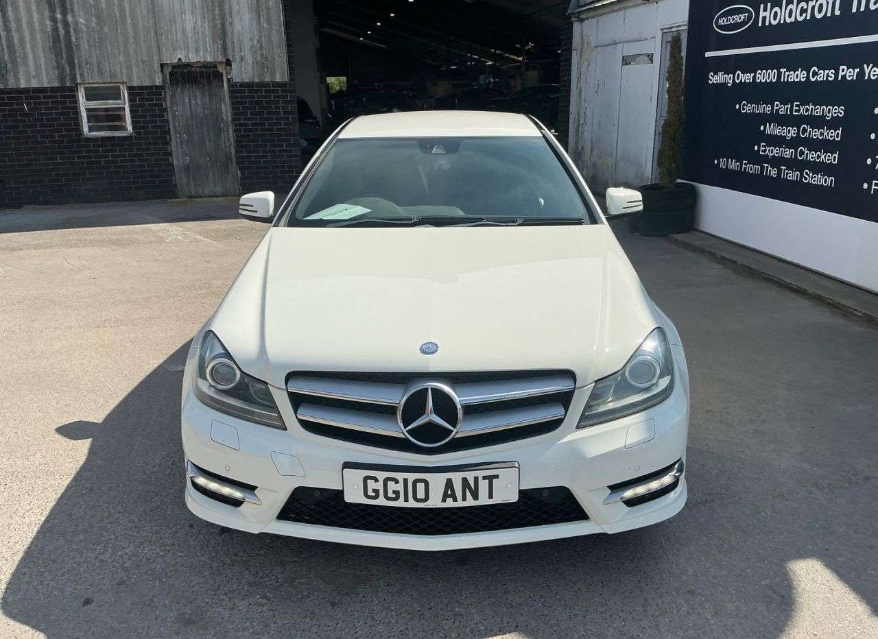 A 2011 MERCEDES-BENZ C CLASS 2.1 C220 CDI BlueEfficiency AMG Sport Edition 125 Coupe 2dr Diesel G-Tronic A 2011 MERCEDES-BENZ C CLASS 2.1 C220 CDI BlueEfficiency AMG Sport Edition 125 Coupe 2dr Diesel G-Tronic