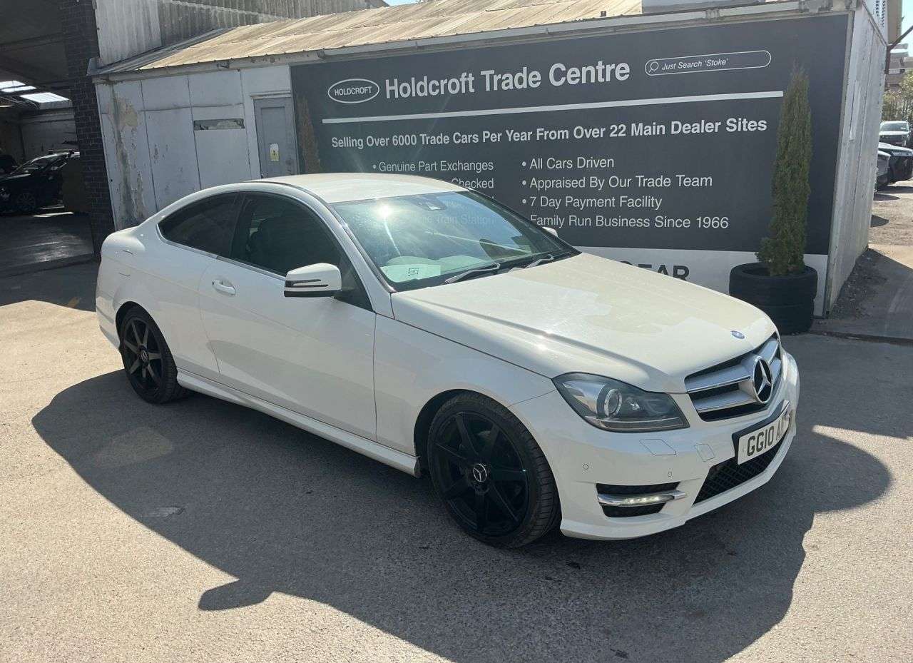 A 2011 MERCEDES-BENZ C CLASS 2.1 C220 CDI BlueEfficiency AMG Sport Edition 125 Coupe 2dr Diesel G-Tronic A 2011 MERCEDES-BENZ C CLASS 2.1 C220 CDI BlueEfficiency AMG Sport Edition 125 Coupe 2dr Diesel G-Tronic