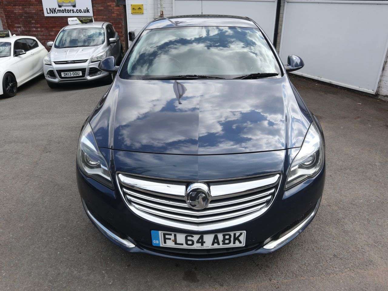 A 2014 VAUXHALL INSIGNIA 2.0 CDTi Design Hatchback 5dr Diesel Auto Euro 5 (163 ps) *2 YEAR WTY FROM A 2014 VAUXHALL INSIGNIA 2.0 CDTi Design Hatchback 5dr Diesel Auto Euro 5 (163 ps) *2 YEAR WTY FROM