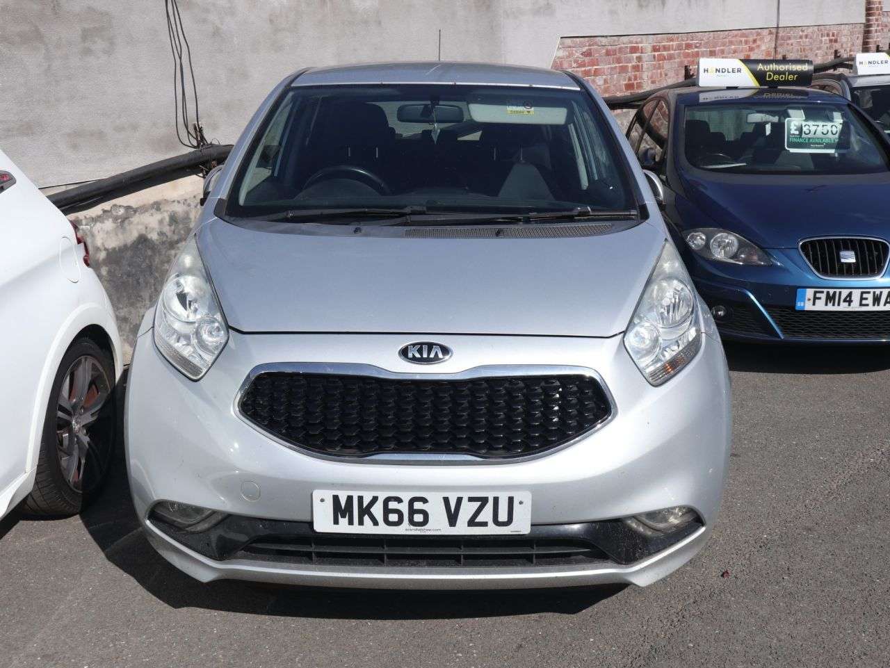 A 2016 KIA VENGA 1.6 CRDi 3 MPV 5dr Diesel Manual Euro 6 (s/s) (114 bhp) *2 YEAR WTY FROM £9 A 2016 KIA VENGA 1.6 CRDi 3 MPV 5dr Diesel Manual Euro 6 (s/s) (114 bhp) *2 YEAR WTY FROM £9