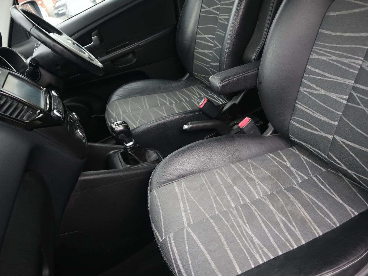 2016 KIA VENGA 2016 KIA VENGA