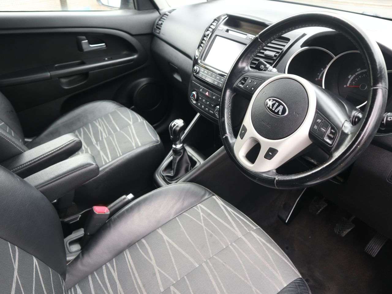 2016 KIA VENGA 2016 KIA VENGA