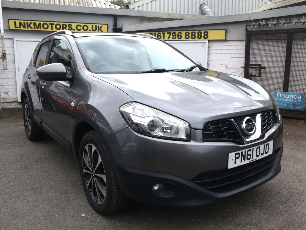 A 2012 NISSAN QASHQAI 1.6 dCi n-tec+ SUV 5dr Diesel Manual 2WD Euro 5 (130 ps) *2 YEAR WTY FROM £ A 2012 NISSAN QASHQAI 1.6 dCi n-tec+ SUV 5dr Diesel Manual 2WD Euro 5 (130 ps) *2 YEAR WTY FROM £