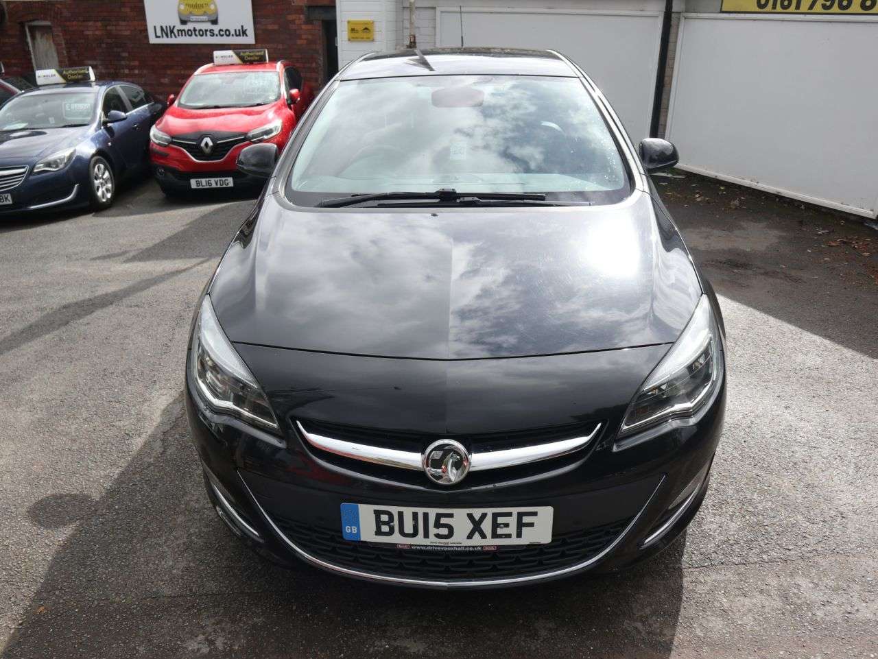 A 2015 VAUXHALL ASTRA 2.0 CDTi ecoFLEX Elite Hatchback 5dr Diesel Manual Euro 5 (s/s) (160 ps) *2 A 2015 VAUXHALL ASTRA 2.0 CDTi ecoFLEX Elite Hatchback 5dr Diesel Manual Euro 5 (s/s) (160 ps) *2