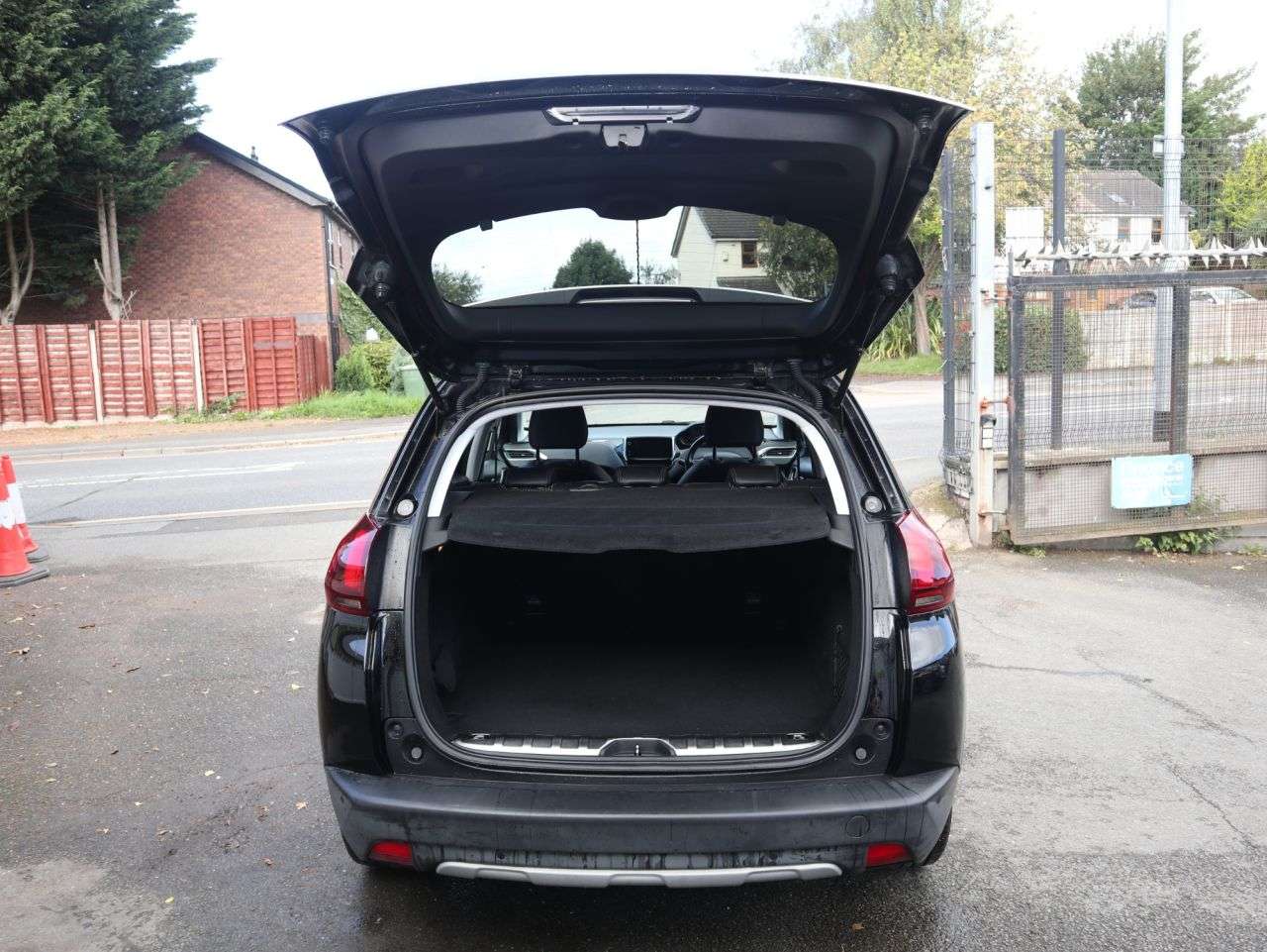 2016 PEUGEOT 2008 2016 PEUGEOT 2008