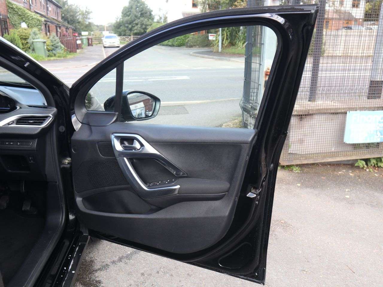 2016 PEUGEOT 2008 2016 PEUGEOT 2008