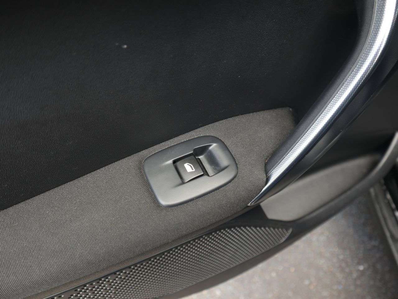 2016 PEUGEOT 2008 2016 PEUGEOT 2008