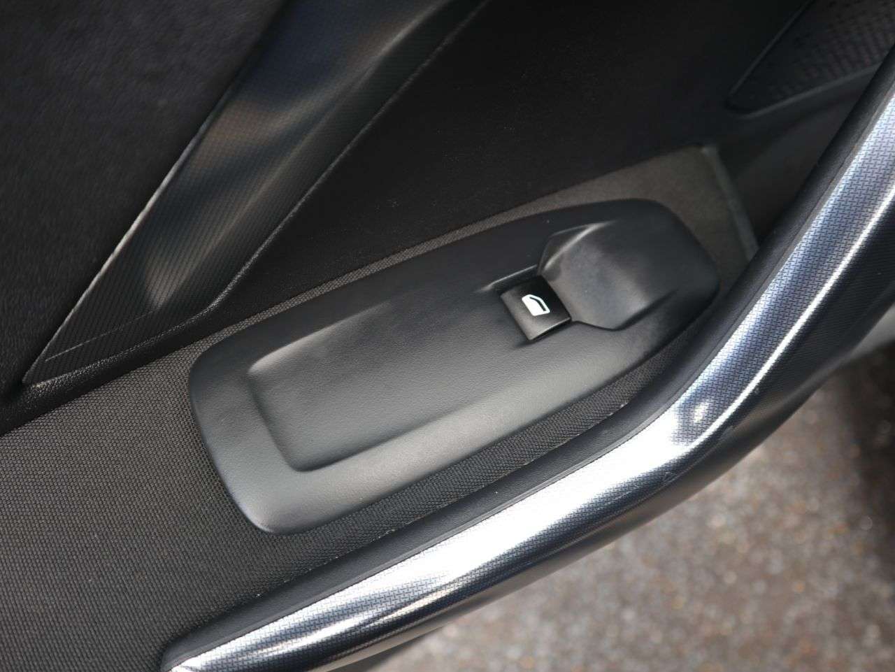 2016 PEUGEOT 2008 2016 PEUGEOT 2008