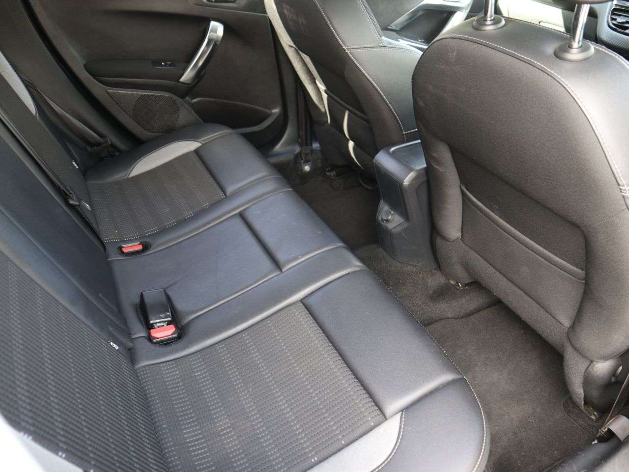 2016 PEUGEOT 2008 2016 PEUGEOT 2008