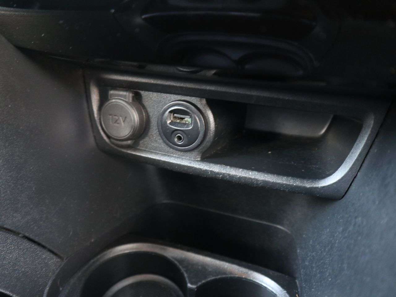 2016 PEUGEOT 2008 2016 PEUGEOT 2008