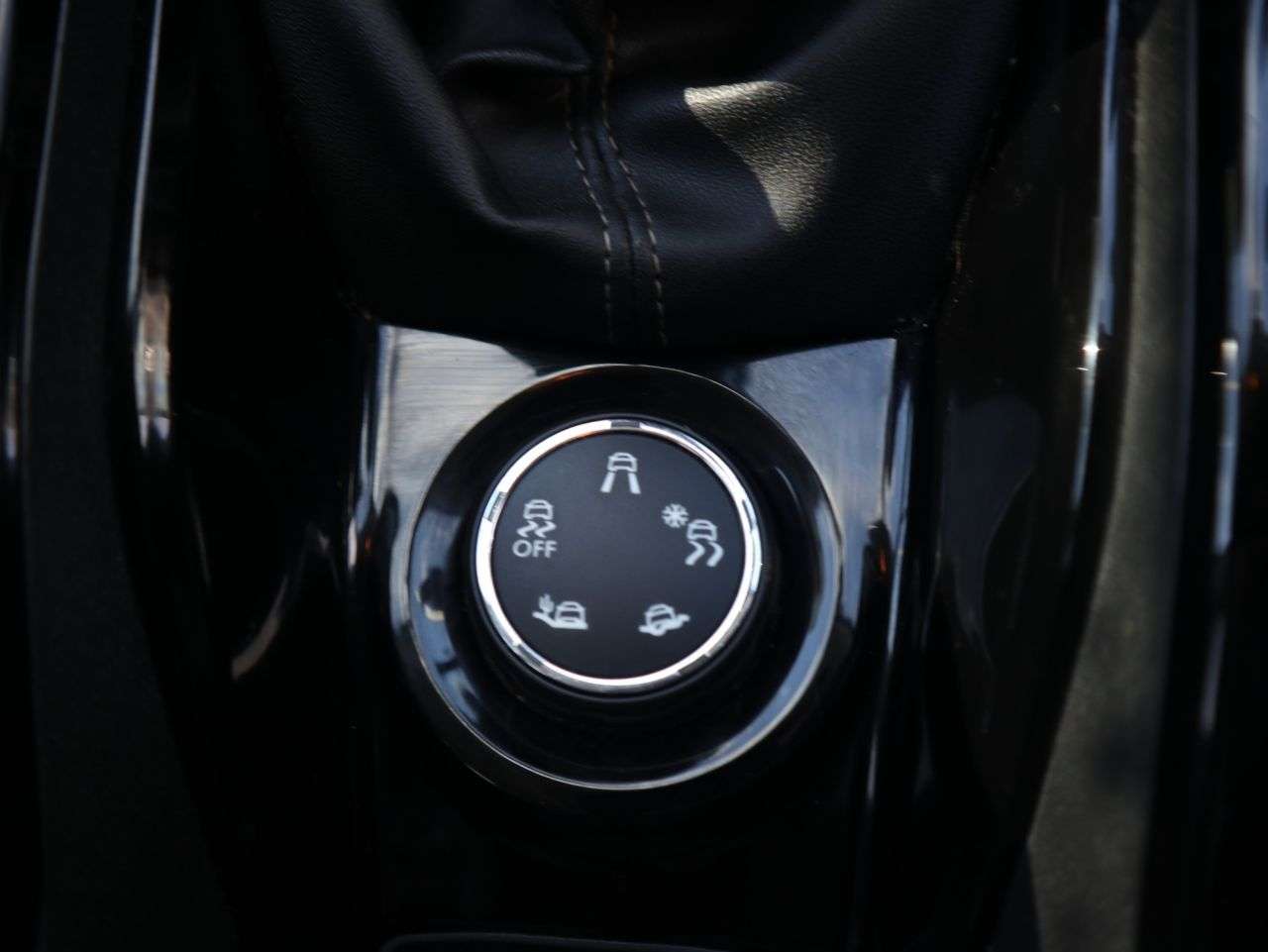 2016 PEUGEOT 2008 2016 PEUGEOT 2008