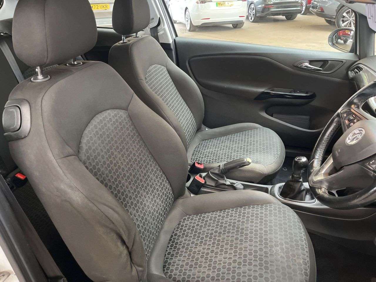 A 2015 VAUXHALL CORSA 1.4i ecoFLEX Excite Hatchback 3dr Petrol Manual Euro 6 (a/c) (90 ps) *2 YEA A 2015 VAUXHALL CORSA 1.4i ecoFLEX Excite Hatchback 3dr Petrol Manual Euro 6 (a/c) (90 ps) *2 YEA