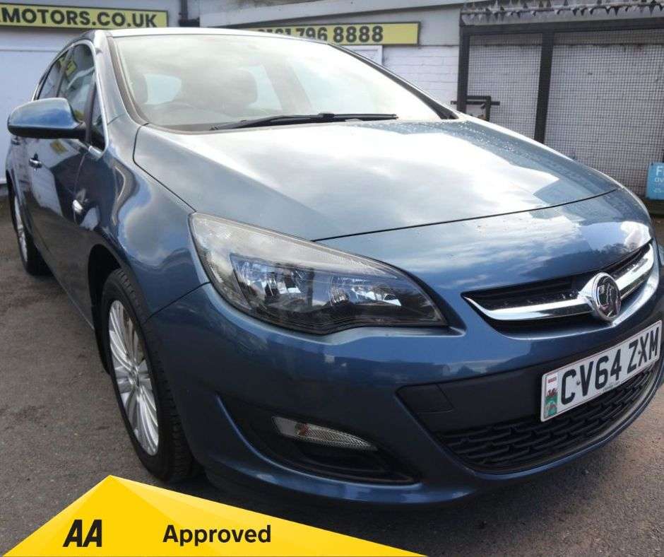 A 2014 VAUXHALL ASTRA 1.6 CDTi ecoFLEX Excite Hatchback 5dr Diesel Manual Euro 6 (s/s) (110 ps) * A 2014 VAUXHALL ASTRA 1.6 CDTi ecoFLEX Excite Hatchback 5dr Diesel Manual Euro 6 (s/s) (110 ps) *