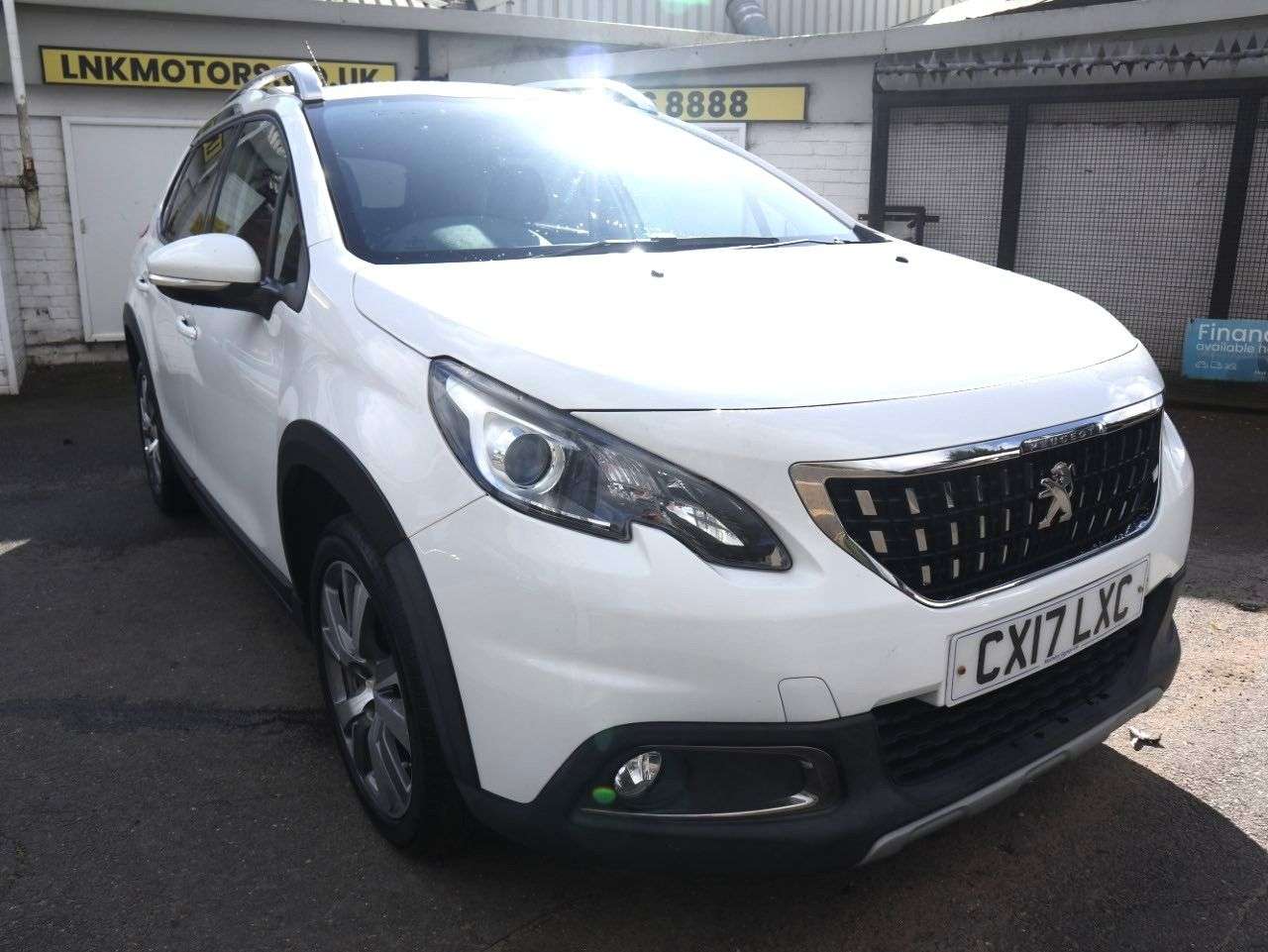 A 2017 PEUGEOT 2008 1.6 BlueHDi Allure SUV 5dr Diesel Manual Euro 6 (100 ps) *2 YEAR WTY FROM £ A 2017 PEUGEOT 2008 1.6 BlueHDi Allure SUV 5dr Diesel Manual Euro 6 (100 ps) *2 YEAR WTY FROM £
